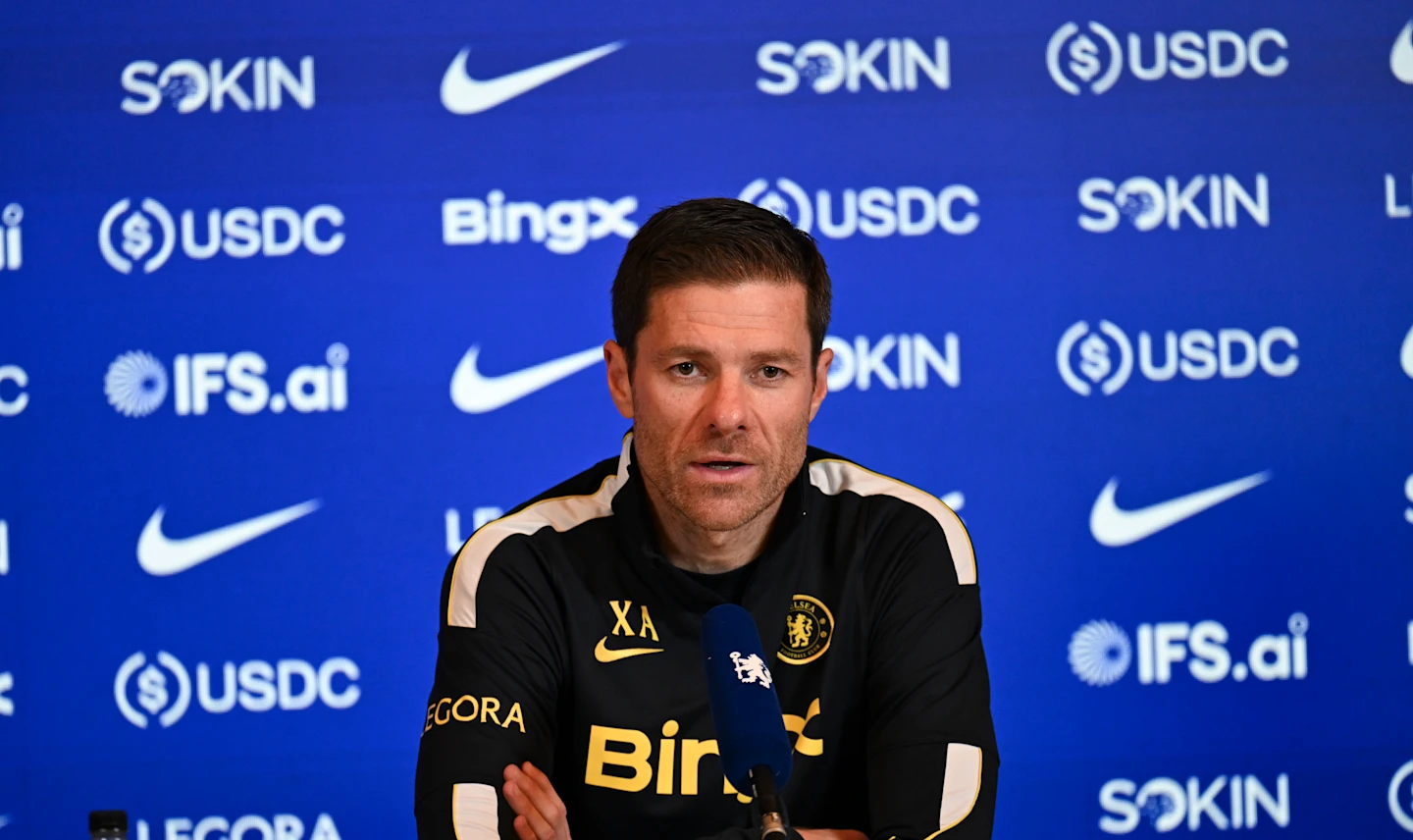 Xabi Alonso a Chelsea sajtótájékoztatóján